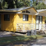 Yellow Cabin with Carpark — Caravan Park in Kinka Beach, QLD